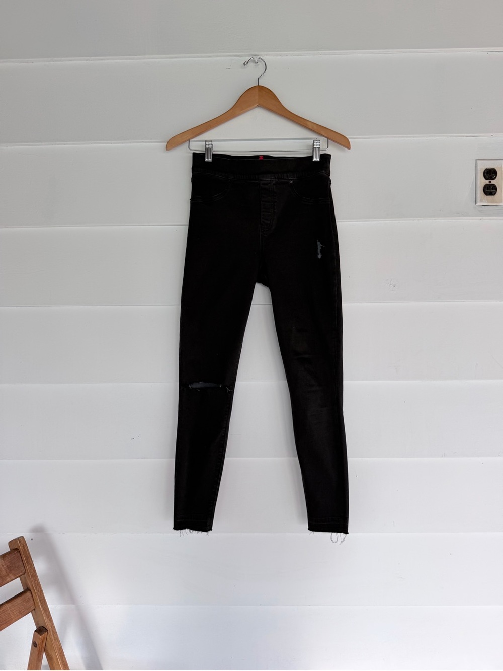 SPANX Distressed Denim Legging in Vintage Black